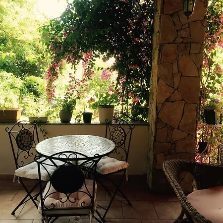 Bed & Breakfast La Ginestra Chia