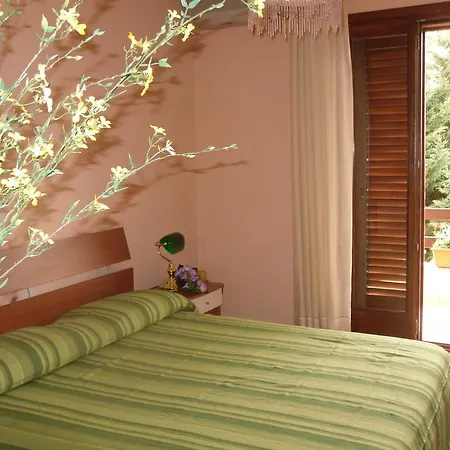 La Ginestra Chia 4* Domus De Maria