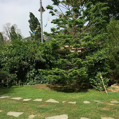 לינה וארוחת בוקר La Ginestra Chia דומוס דה מריה