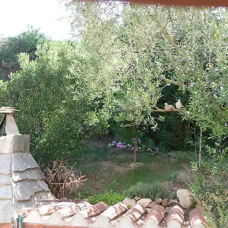 La Ginestra Chia Bed and Breakfast