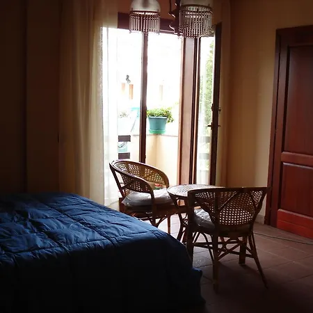 Bed and Breakfast La Ginestra Chia 3*