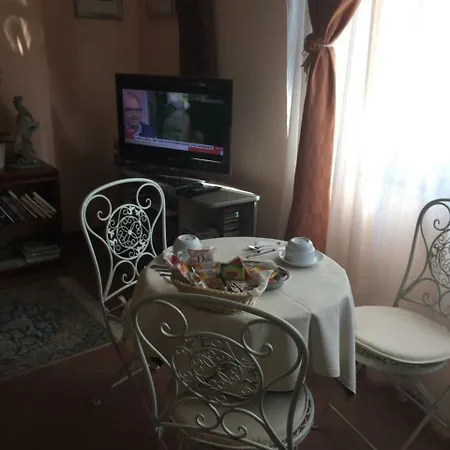 فندق مبيت وإفطار La Ginestra Chia 3*